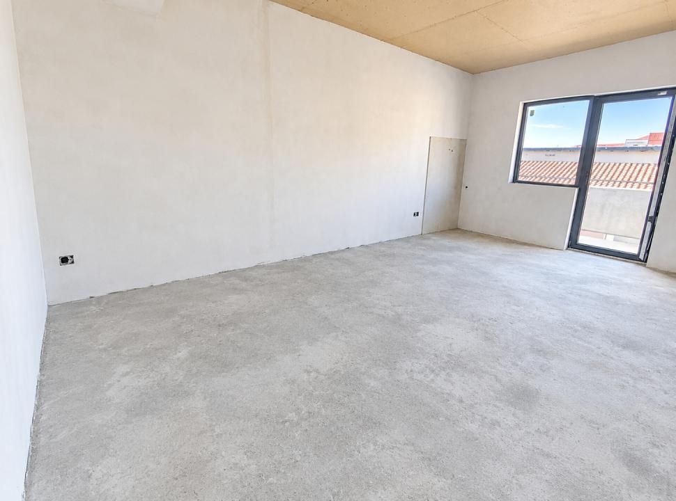 Apartament foarte spatios, 6 camere, 165 mp, zona Stejarului! – fotografia 2 din 6