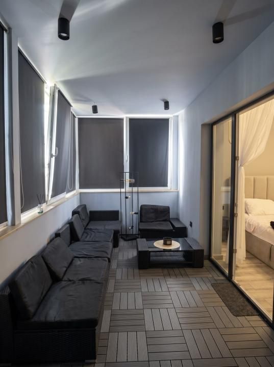 Apartament premium cu 3 camere mobilat la comandă cu terasă de 18 mp – fotografia 9 din 10