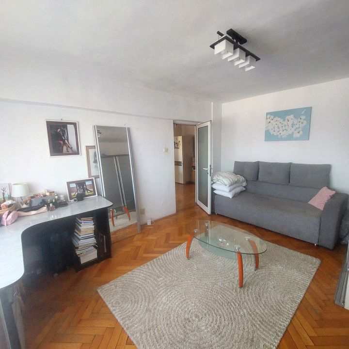 Apartament 2 camere decomandat  Cetate – fotografia 3 din 7