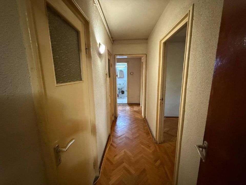 Apartament 4 camere -5 minute de mers  pana la metrou Costin Giorgian – fotografia 14 din 16