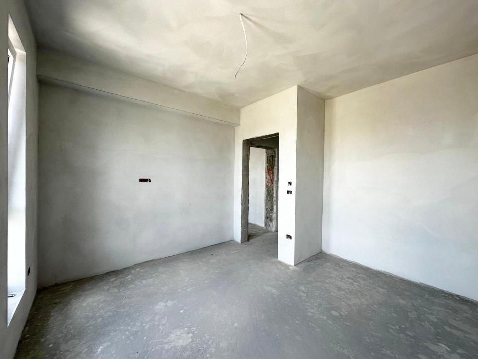 Duplex cu 4 camere separat prin spatiu tehnic- Mosnita Noua – fotografia 8 din 12