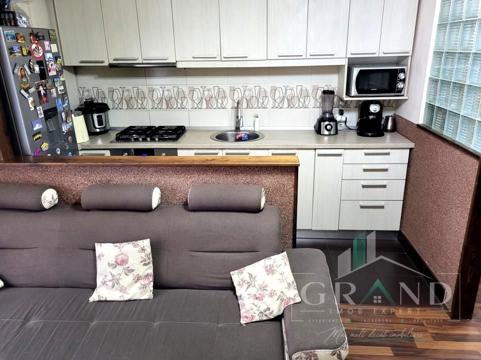 3 CAMERE PE DOUA NIVELURI | 79 MP UTILI+BALCON | EROILOR–FLORESTI – fotografia 2 din 8