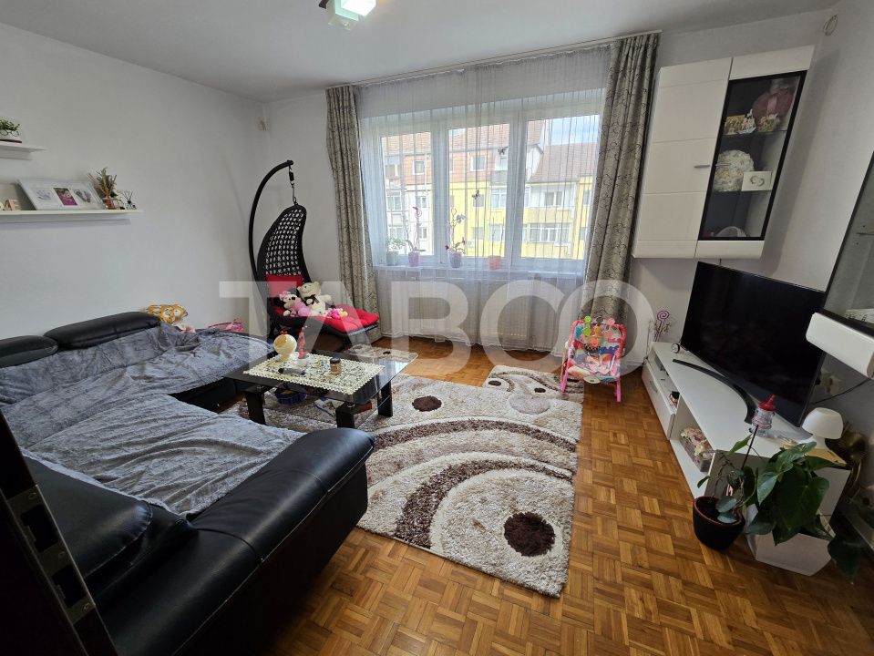 Apartament 2 camere de vanzare mobilat cu balcon in Terezian Sibiu – fotografia 1 din 14