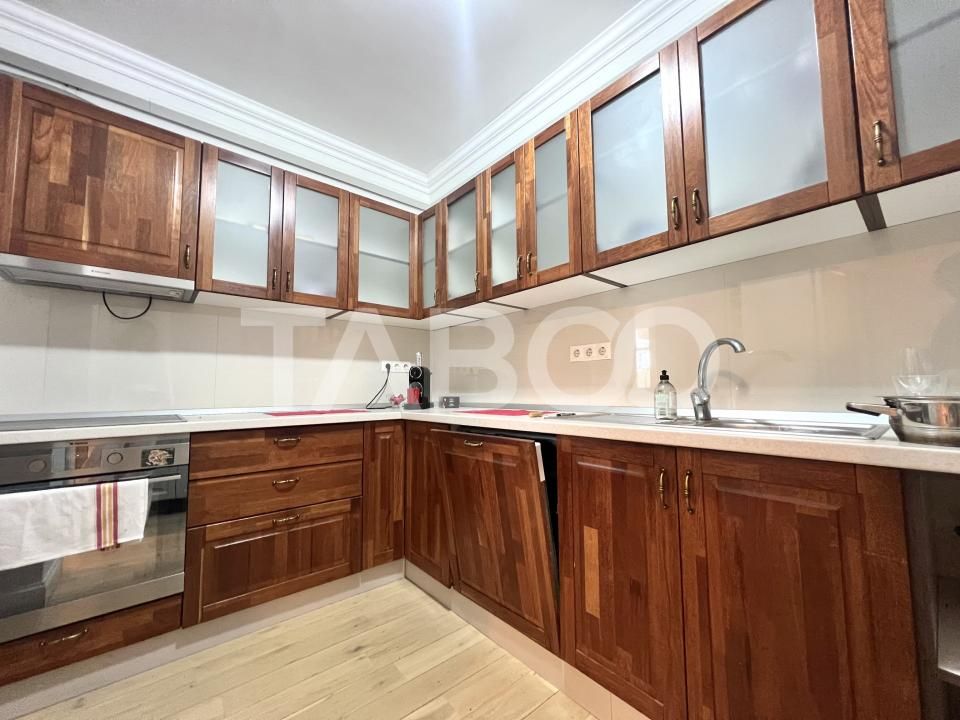 Apartament cu 2 camere zona Centrala decomandat cu dressing si terasa – fotografia 4 din 7