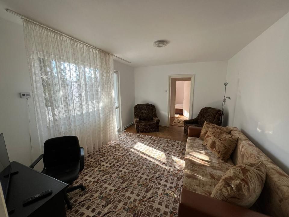 De inchiriat apartament 2 camere Padis – fotografia 8 din 11