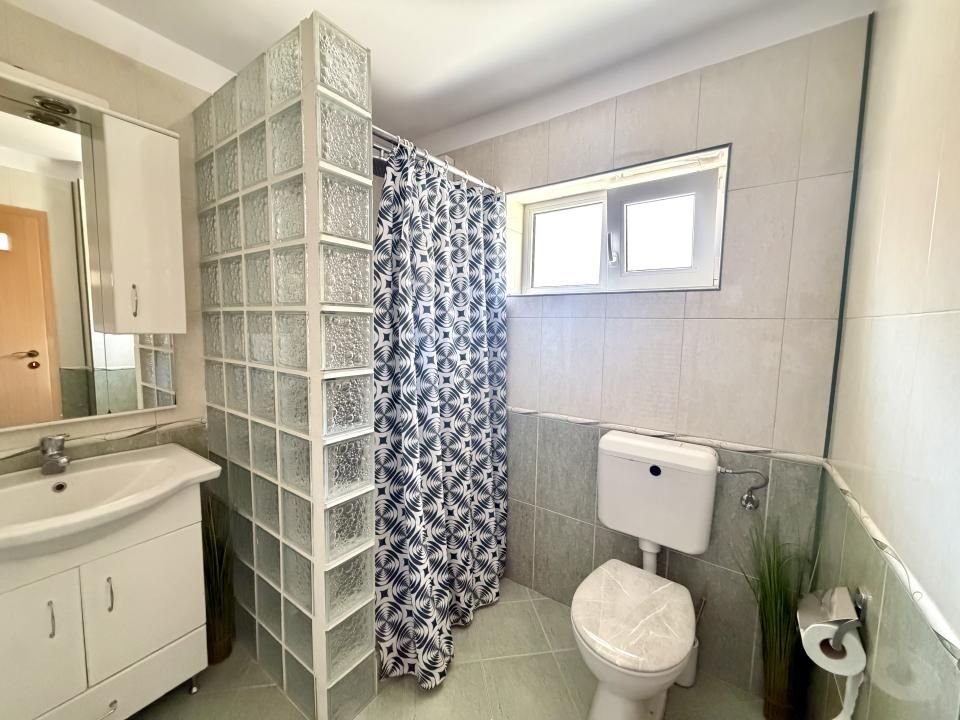 Casa individuala, 3 camere, 250 mp teren - Dumbravita – fotografia 9 din 14