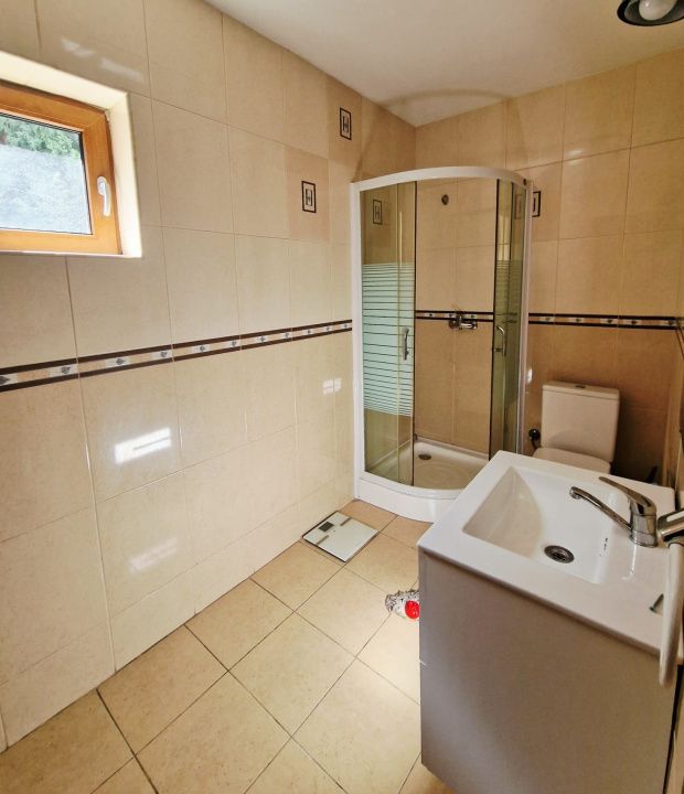 Apartament spatios si cu potential in Andrei Muresanu – fotografia 9 din 11