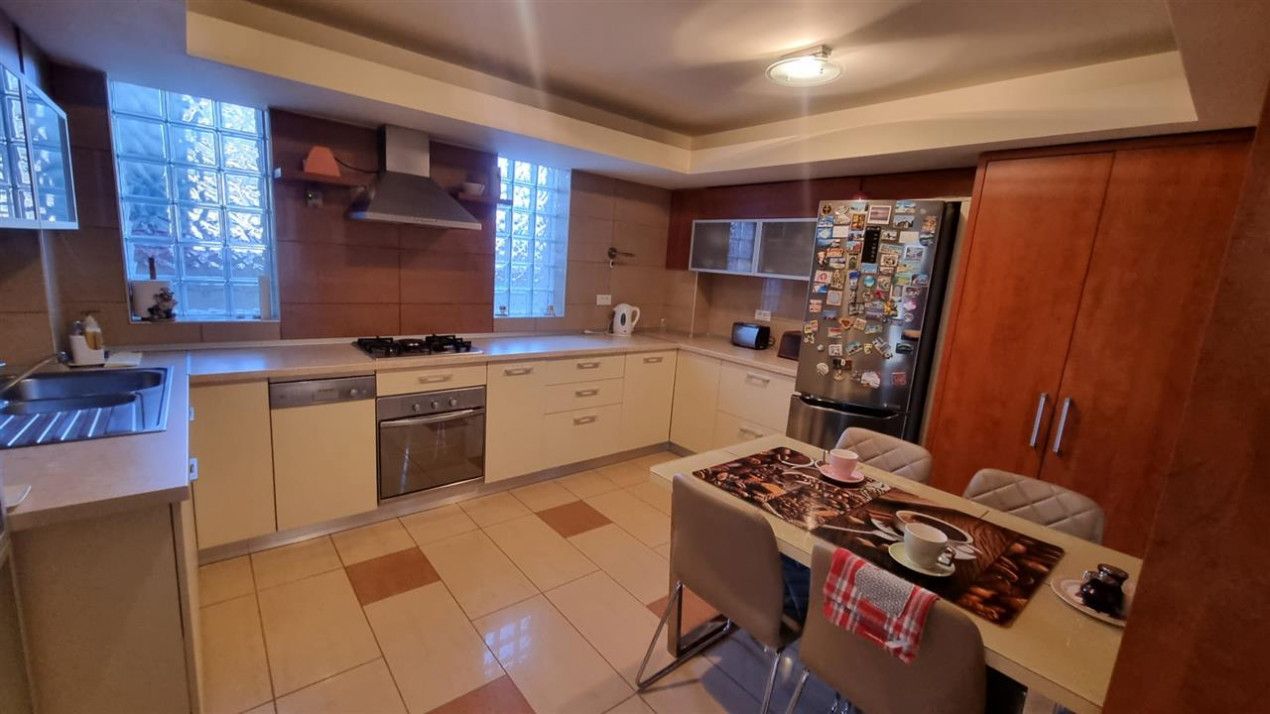 Inchiriere Vila Lux Ploiesti – fotografia 44 din 68