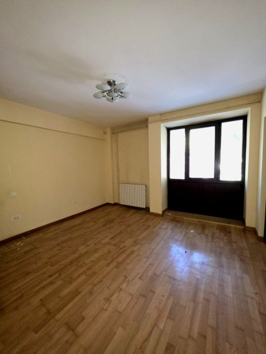 Apartament 3 camere situat pe Bd. Tomis- Sala Sporturilor – fotografia 1 din 11
