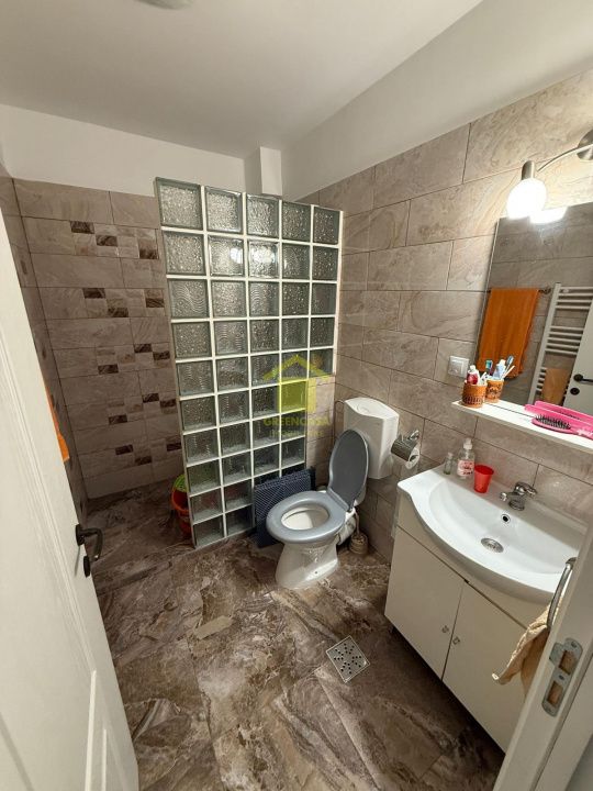 Apartament 3 camere decomandate, etaj 1, zona Sesul de Sus – fotografia 9 din 11