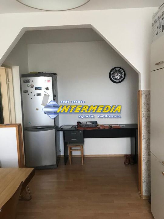 Apartament 3 camere decomandat finisat de vanzare Alba Iulia Cetate – fotografia 1 din 9