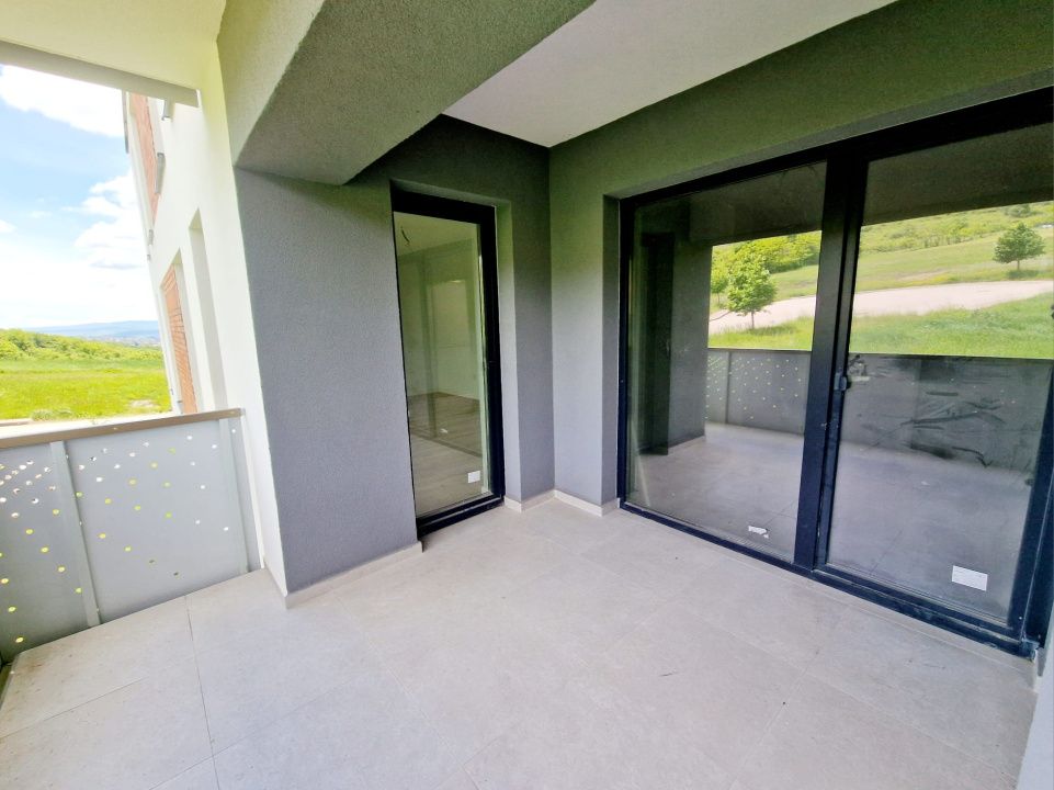 Apartament finisat cu CF in ansamblu privat – fotografia 4 din 11