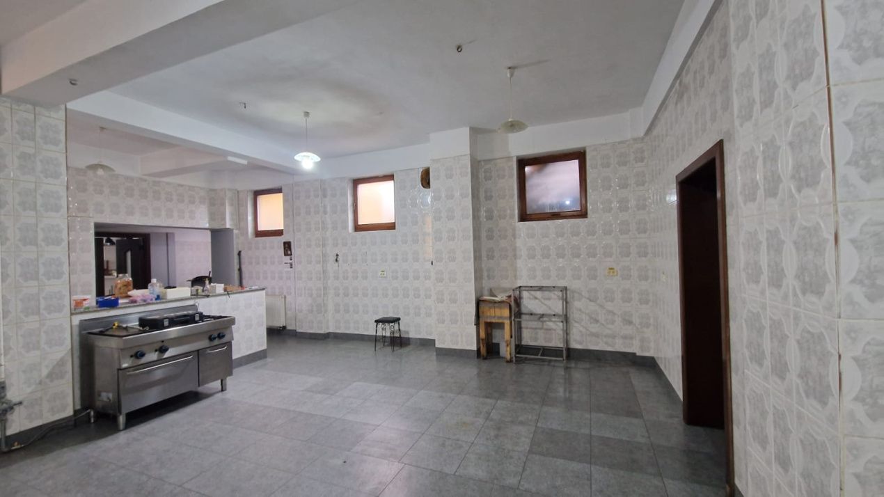 Spatiu comercial, 800mp, Rovine, zona Piata Centrala – fotografia 10 din 12