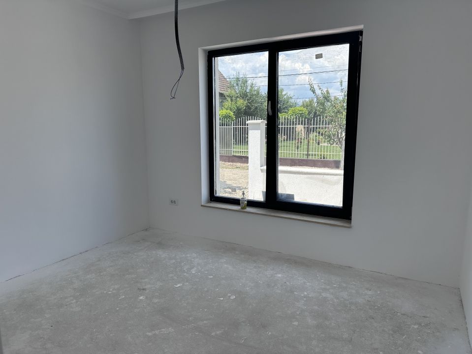 Casa individuala moderna, 4 camere, 102 mp, teren 423 + panouri fotovoltaice – fotografia 11 din 25