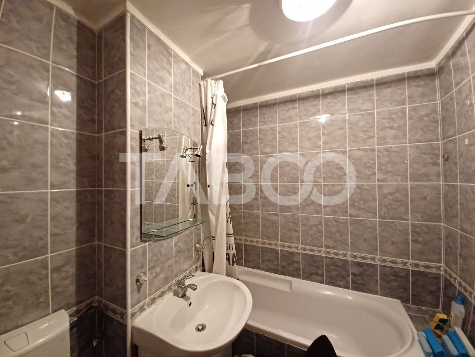 Apartament pentru muncitori 4 camere si 2 balcoane Mihai Viteazul – fotografia 14 din 15
