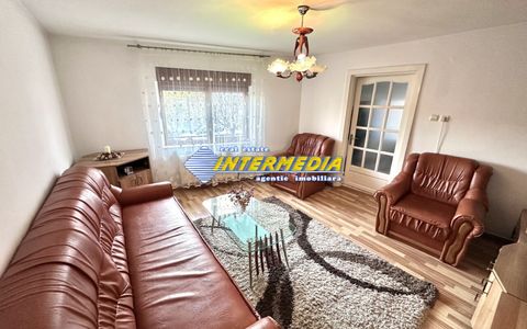 Casa 6 camere 300 mp utili de vanzare Centru cu spatiu comercial teren 400 mp