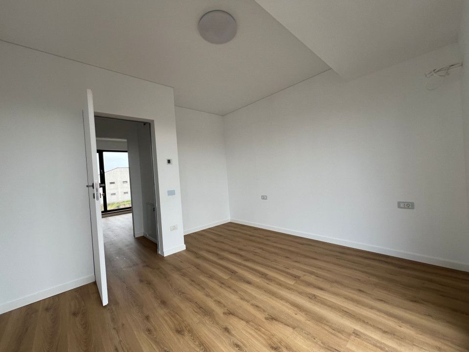 Casă P+1 de vânzare în Palazu Mare – 100 mp utili, 3 dormitoare și curte – fotografia 21 din 25