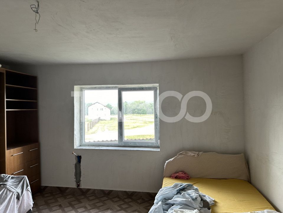 Casa 3 camere 5335 teren liber garaj si anexe  in Sinca Veche – fotografia 6 din 16