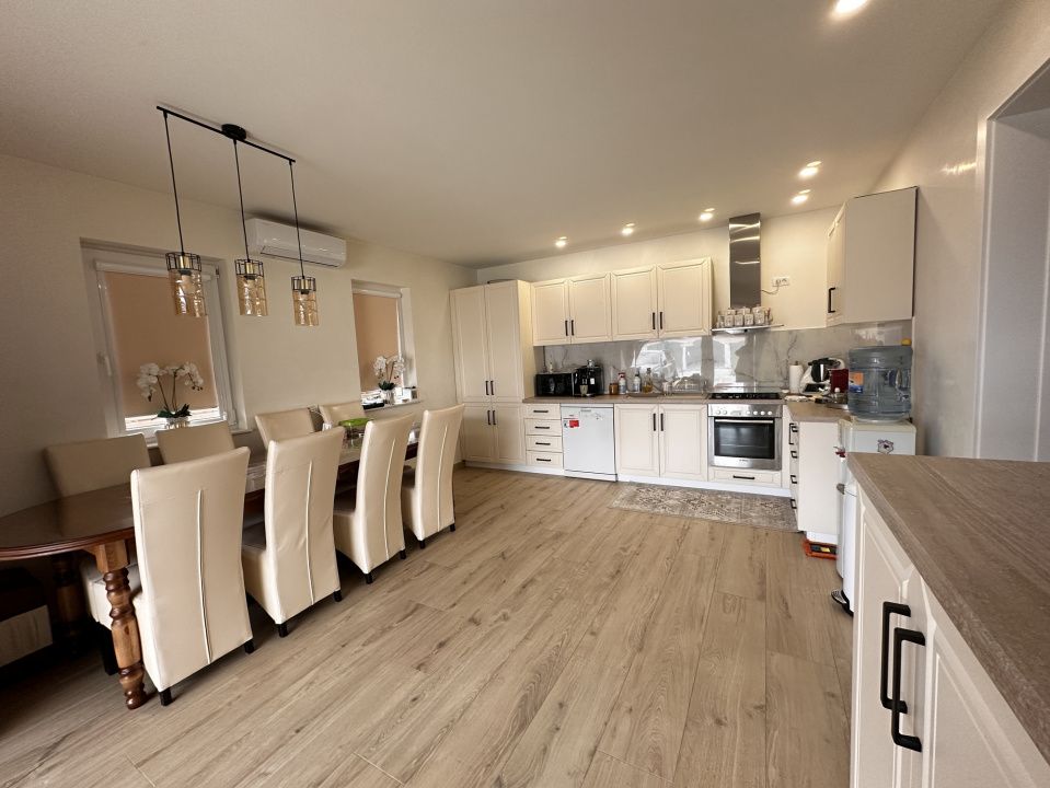 Casa Finisata 6 camere 681 mp.Teren Micesti Renovata Modern Curte Gard Utiliati – fotografia 60 din 68