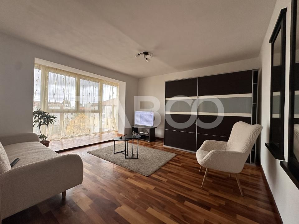 Apartament de inchiriat 3 camere decomandat utilat Mihai Viteazul – fotografia 1 din 13
