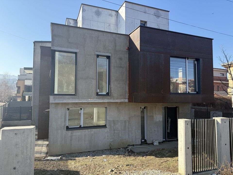 Duplex cu arhitectura deosebită , Borhanci – fotografia 3 din 11