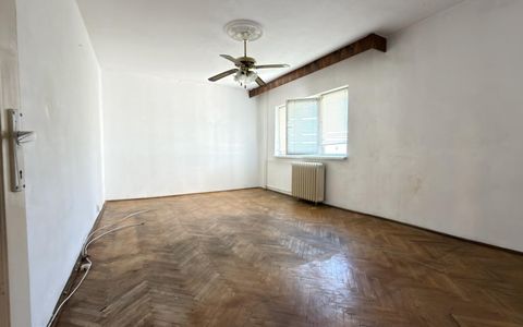 Apartament 2 camere, 50 mp utili, etaj 3 - zona Soarelui