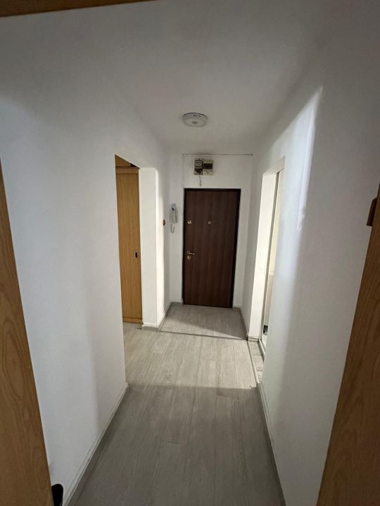 Apartament 3 Camere de Vânzare Tomis Nord | Parter | Boxă – fotografia 9 din 12
