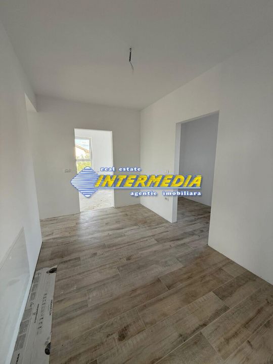 Vanzare Casa noua cu 4 camere finisata la cheie incalzire pardoseala Alba Iulia – fotografia 1 din 12
