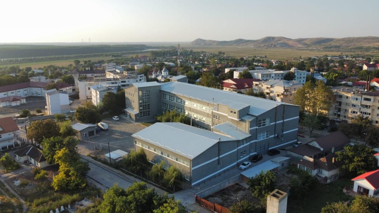 Platformă comercial–industrială cu venit activ || Macin - Tulcea – fotografia 5 din 26