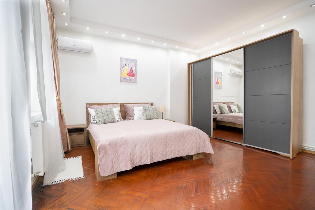 6-Room Apartment 🕰️ Cismigiu Garden 🕰️ Private Heating System 🕰️ Parking – fotografia 7 din 43