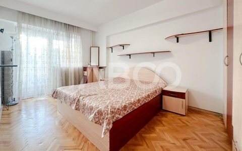 Apartament cu 3 camere decomandate de vanzare in cartierul Zorilor