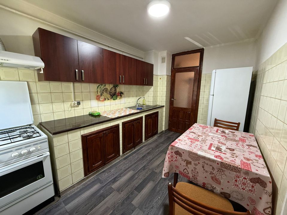 Apartament 4 camere, 91.74 mp, cartier 1 Mai, zona Pelendava – fotografia 9 din 20