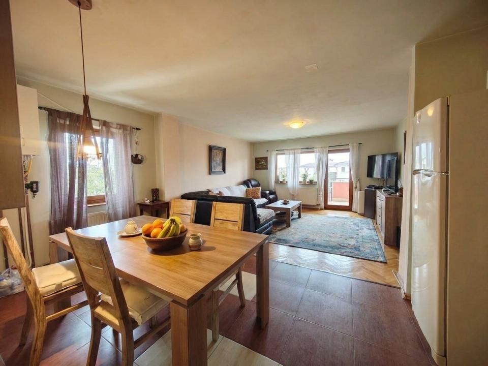 Apartament cu 3 camere 86 mp decomandat | Centrala Proprie | Zona Girocului – fotografia 1 din 10