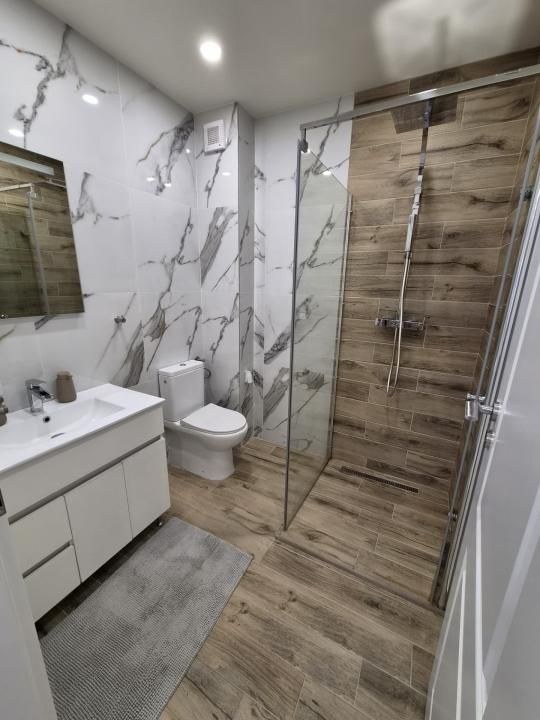 Ap de inchiriat 4 camere, 86 mp, terasa 82 mp, garaj, lift, MODERN, zona VIVO! – fotografia 6 din 11