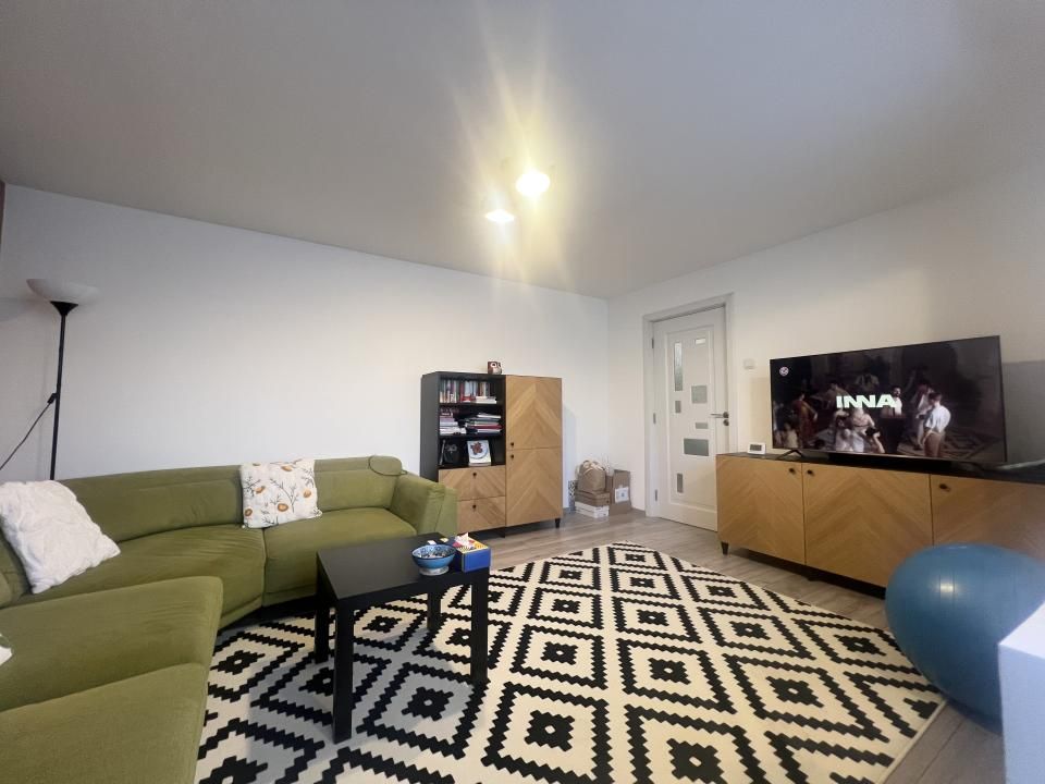 Apartament, 3 camere, 64 mp utili, garaj, decomandat - Piata Doina – fotografia 2 din 12