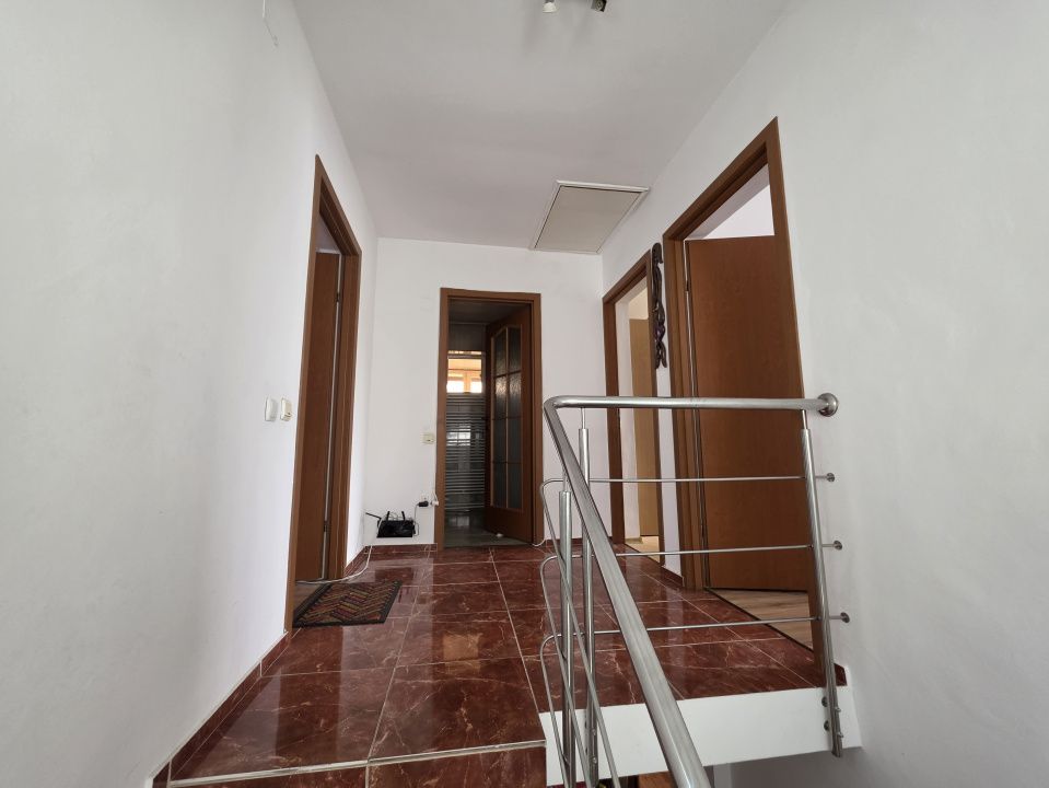 Oportunitate! Vila deosebita, P+M inalta, zona excelenta, Valu lui Traian! – fotografia 8 din 14