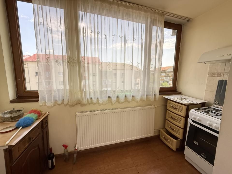 Apartament cu 3 camere, decomandat, 65 mp utili, etaj 4 cu acoperis - Soarelui – fotografia 7 din 11