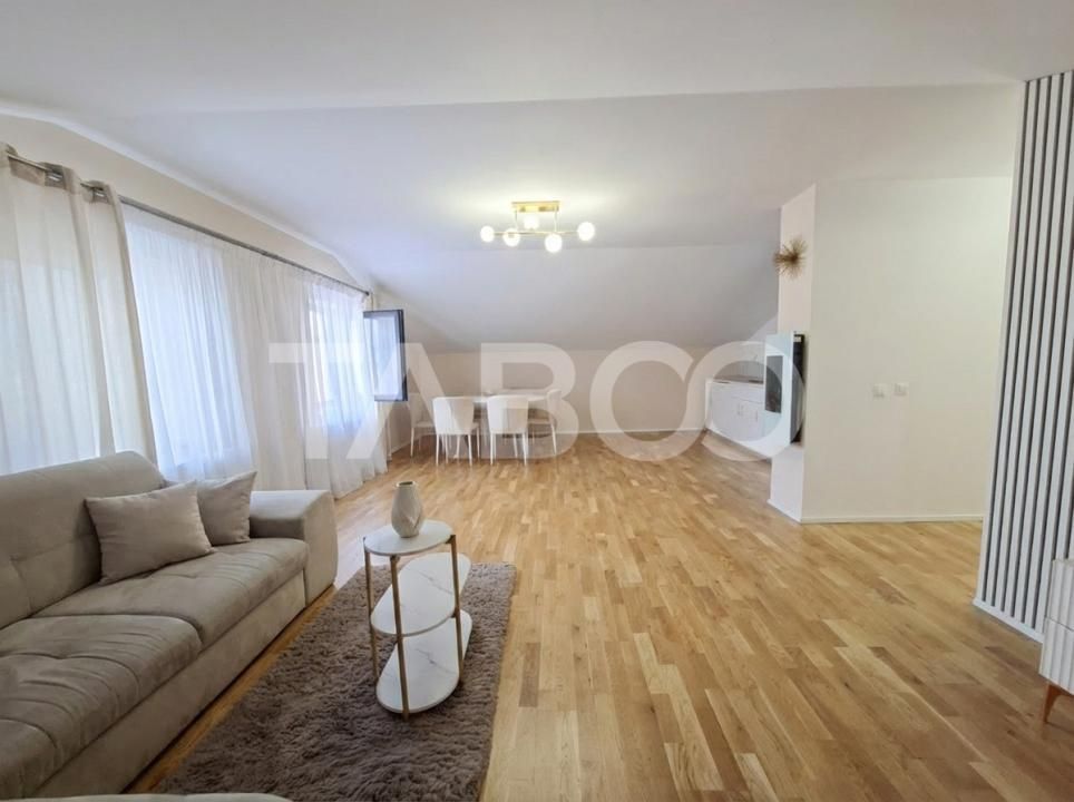 Casa de locuit + spatiu comercial de vanzare in Cisnadie – fotografia 1 din 23
