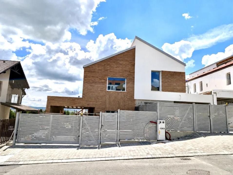 Casă tip duplex | 136mp utili | 325mp teren | garaj | cartier Voroneț – fotografia 2 din 6