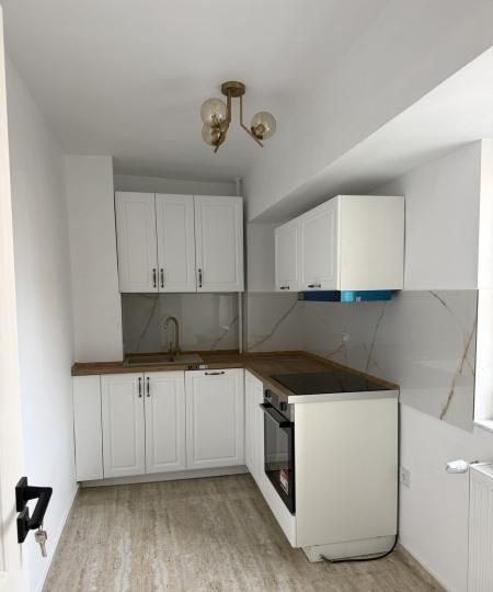 3 Camere de inchiriat | Nerva Traian | Nemobilat | Metrou | – fotografia 3 din 7