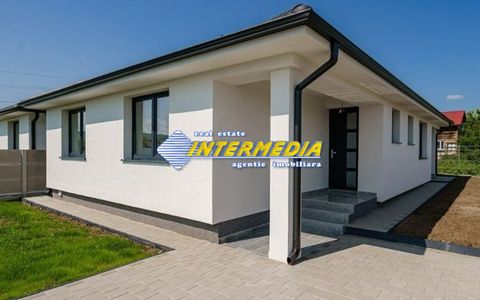 Casa noua de vanzare in Alba Iulia 4 camere teren aferent 423 mp