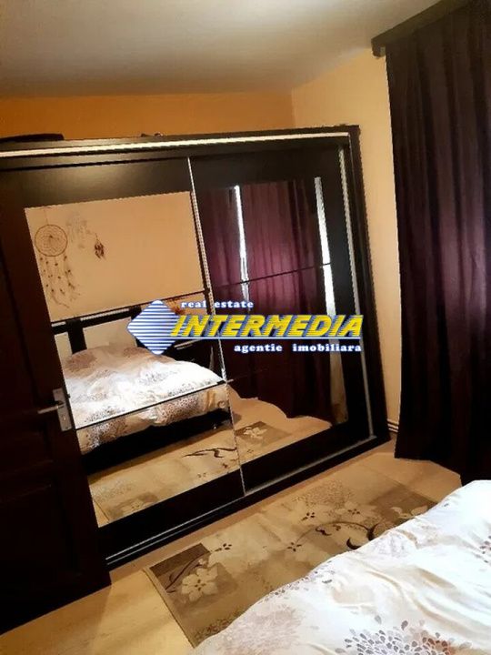 Apartament 3 camere I decomandat I Cetate I balcon I pivnita I zona Mercur I – fotografia 3 din 6