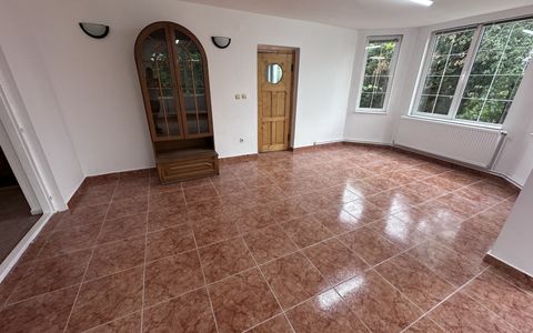 CASA DE INCHIRIAT I 4 CAMERE I 2 BAI I BUCATARIE I CETATE I NEMOBILATA