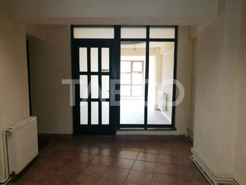 Spatiu de  birouri de vanzare  268 mpu etaj 1  zona Turnisor Sibiu – fotografia 7 din 10