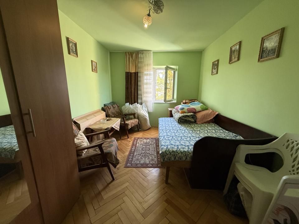 Apartament cu 3 camere, cu boxa si garaj, etaj 2 - Dambovita – fotografia 4 din 9