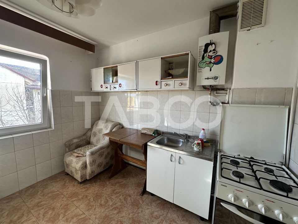 Apartament decomandat 2 camere boxa la subsol zona Titu Pertia – fotografia 5 din 6