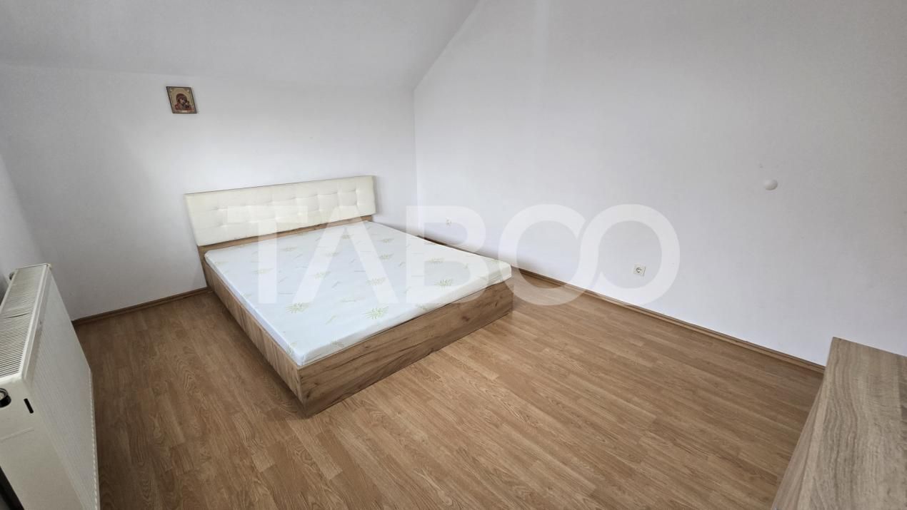Casa de inchiriat 3 camere si 425mp curte libera in Sura Mare – fotografia 10 din 12