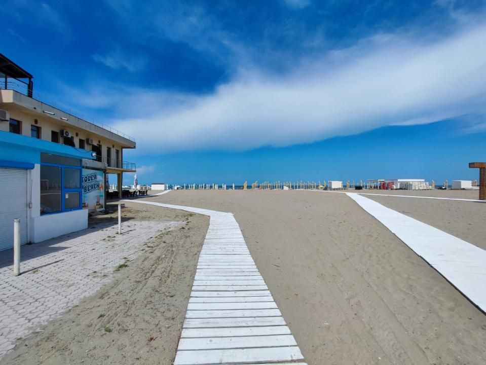 Teren si spatiu comercial de vanzare pe plaja in Mamaia, comision 0%. – fotografia 1 din 10