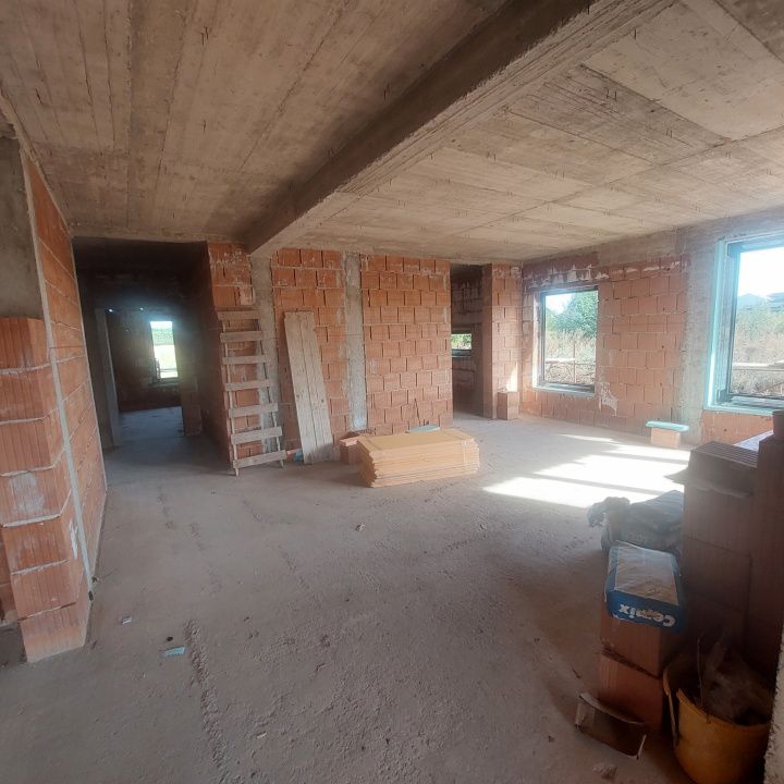 Casa noua cu 4 camere situata in zona Alba Miceti la asfalt cu toate utilitatile – fotografia 8 din 12