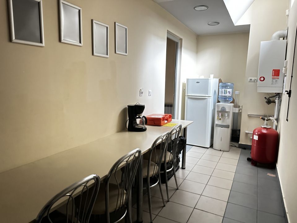 INCHIRIERE Spațiu comercial 173 mp. Vitrina Mare la Bulevard CETATE Alba Iulia – fotografia 21 din 34